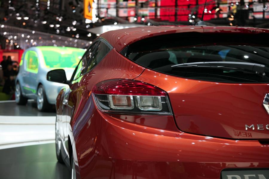  Renault Megane Coupe 2009 года  (фото 49 из 73)